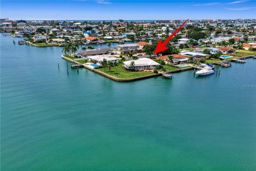 11625 6th Street E, TREASURE ISLAND, FL, 33706 | Card Image