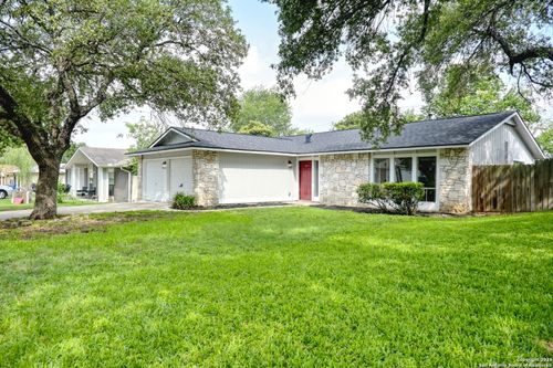 12415 Cannonade St, San Antonio, TX, 78233-5107 | Card Image