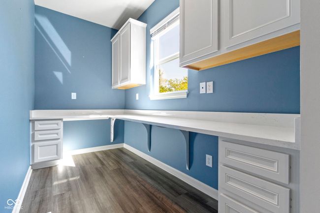 Home office to keep the family organized or to get that homework done. | Image 29