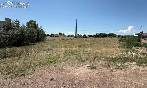 200 E Ohio Dr, Pueblo West, CO, 81007-2779 | Card Image