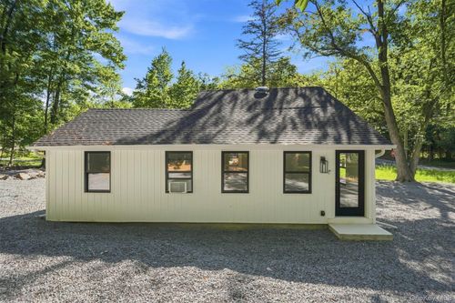 22 Downy Trl, Wurtsboro, NY, 12790-7031 | Card Image