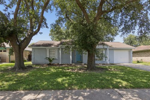 2504 Ewell Dr, League City, TX, 77573-3305 | Card Image
