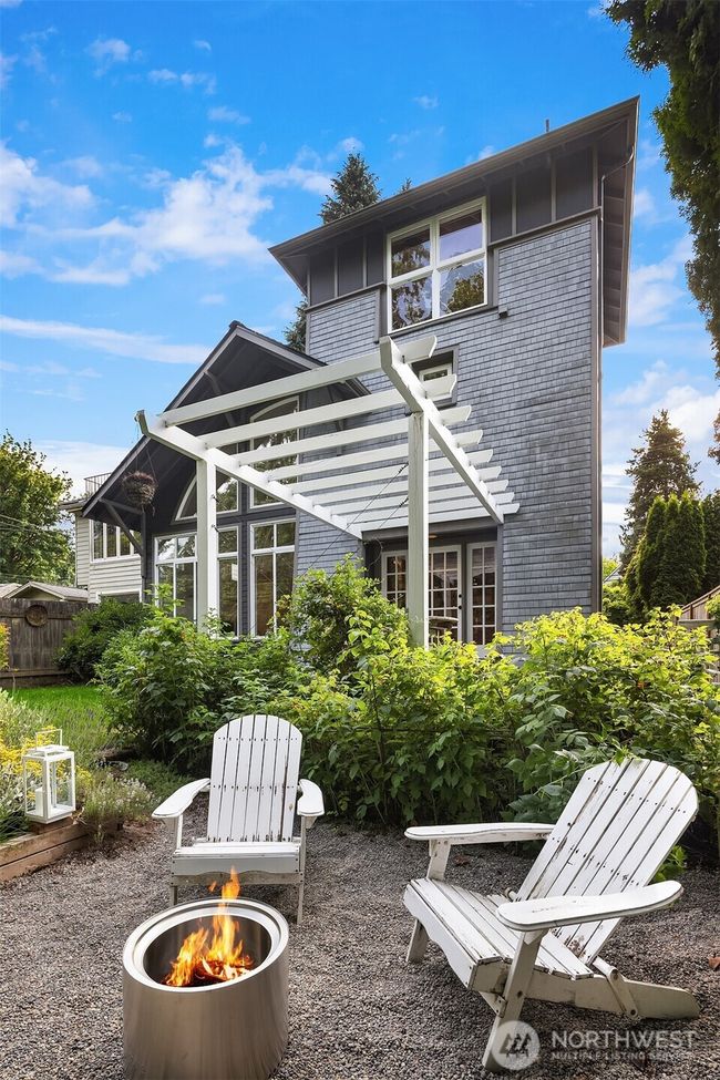 4512 35 Th Ave W, House other with 3 bedrooms, 2 bathrooms and null parking in Seattle WA | Image 31