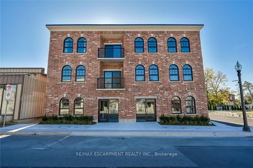 102-15 Talbot St W, Cayuga, ON, N0A1E0 | Card Image