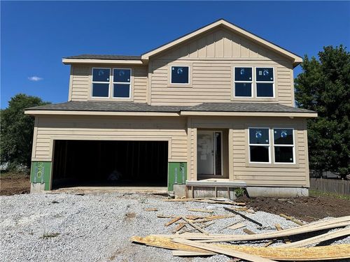 19520 W 208th St, Spring Hill, KS, 66083-7602 | Card Image