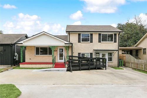 2219 Paris Rd, Chalmette, LA, 70043-5031 | Card Image