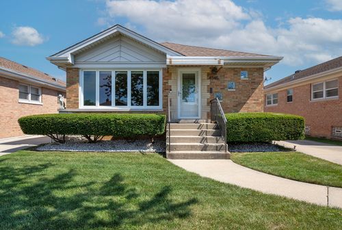 4545 N Osage Ave, Norridge, IL, 60706-4428 | Card Image