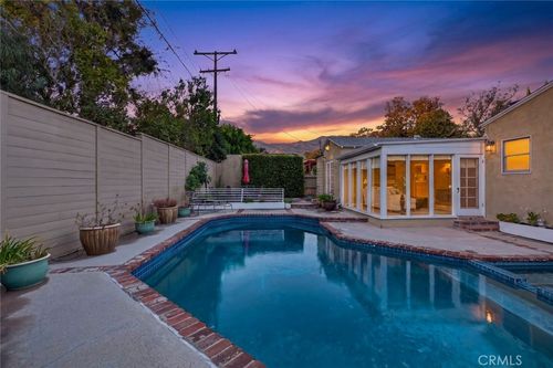 1321 Graynold Ave, Glendale, CA, 91202-2040 | Card Image