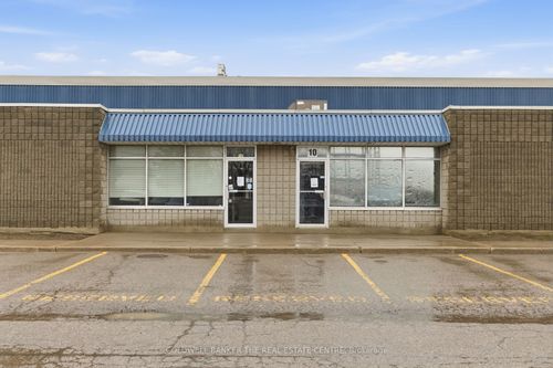 10a-202 S Blair St, Whitby, ON, L1N8X9 | Card Image