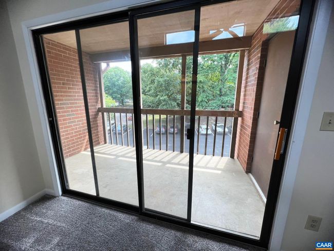 APT-12 - 125 Turtle Creek Rd, Condo with 2 bedrooms, 2 bathrooms and null parking in CHARLOTTESVILLE VA | Image 4