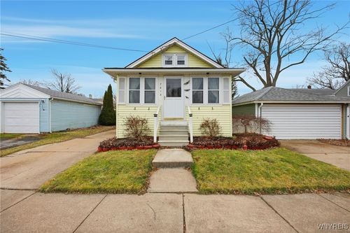 7813 Edison Avenue, Niagara Falls, NY, 14304 | Card Image