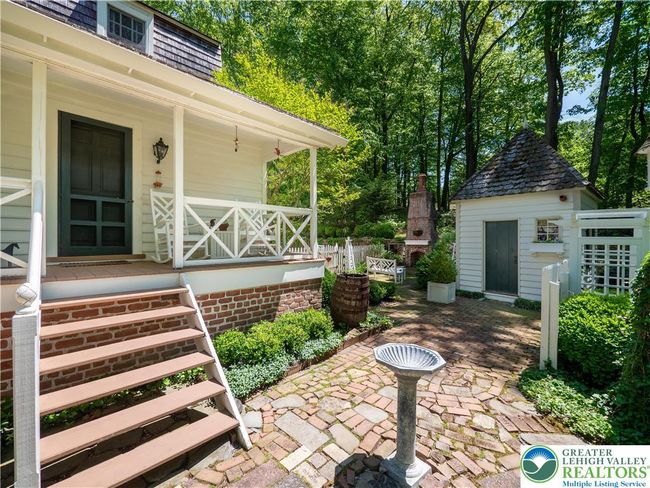 1108 S Barbara Dr, House other with 3 bedrooms, 3 bathrooms and null parking in Alburtis PA | Image 36