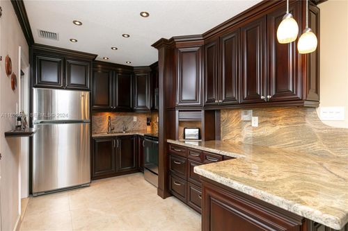 227-3135 S Ocean Dr, Hallandale Beach, FL, 33009-6578 | Card Image
