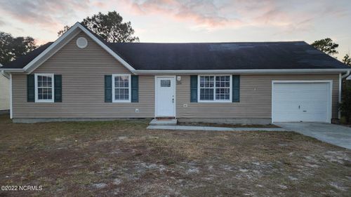 208 S Ginger Dr, Hubert, NC, 28539-4370 | Card Image