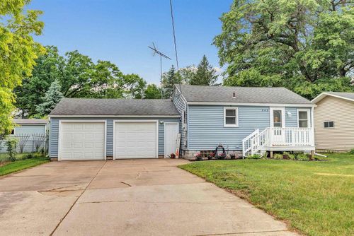 843 S Prospect Street, Shawano, WI, 54166 | Card Image