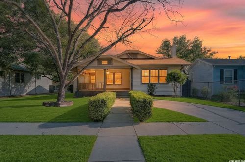 806 Kayton Ave, San Antonio, TX, 78210-3604 | Card Image