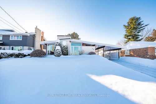 528 Irving St, Pembroke, ON, K8A2T9 | Card Image