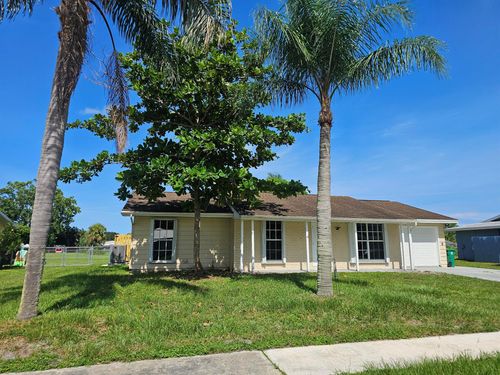 329 Ne Cullman Ct, Port St. Lucie, FL, 34983-1749 | Card Image