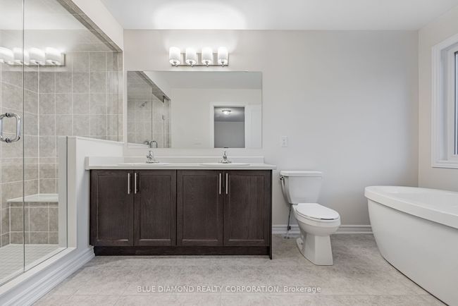 617 Bearberry Pl, House other with 4 bedrooms, 3 bathrooms and 1 parking in Milton ON | Image 11