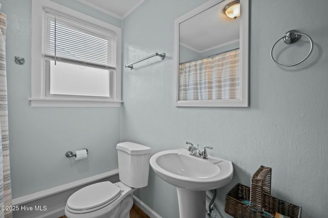 409 Monroe Ave, Home with 7 bedrooms, 3 bathrooms and null parking in Carolina Beach NC | Image 40