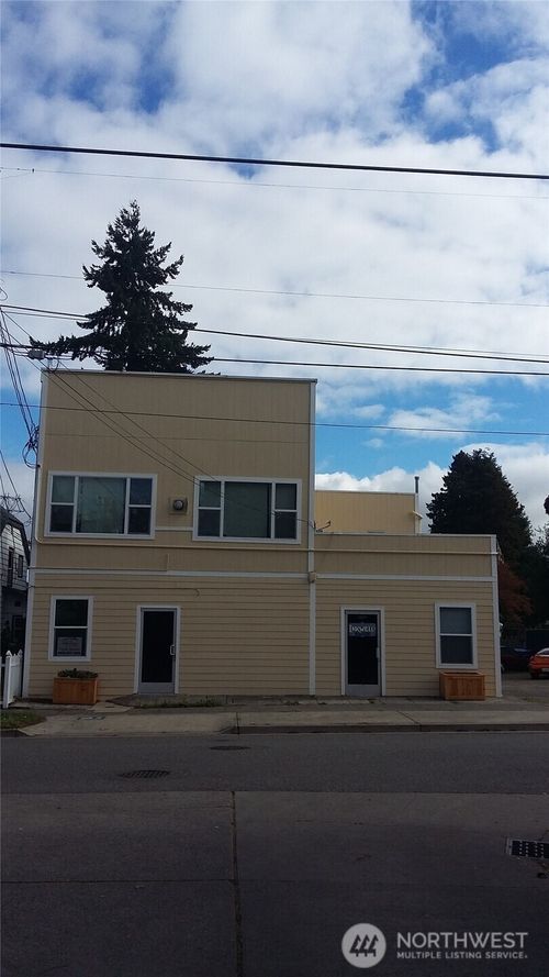 4-1222 Park Ave, Bremerton, WA, 98337-1785 | Card Image