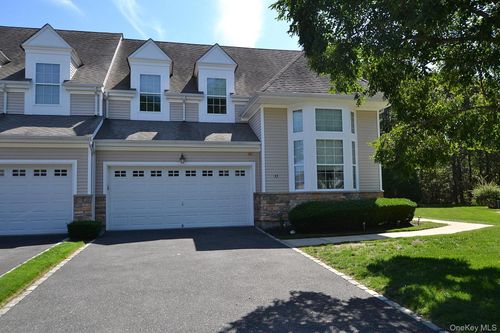 33 Emilie Dr, Center Moriches, NY, 11934-1012 | Card Image