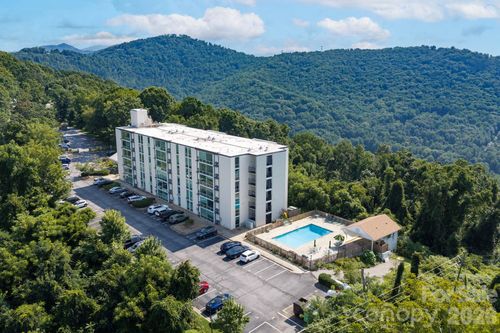 105-647 Town Mountain Rd, Asheville, NC, 28804-3760 | Card Image