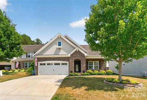 5064 Stonehill Lane, Matthews, NC, 28104 | Card Image