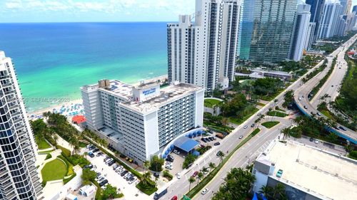 427-19201 Collins Ave, Sunny Isles Beach, FL, 33160-2202 | Card Image
