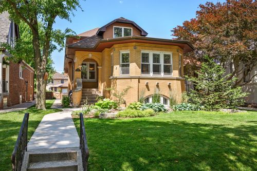 1127 N Elmwood Ave, Oak Park, IL, 60302-1246 | Card Image