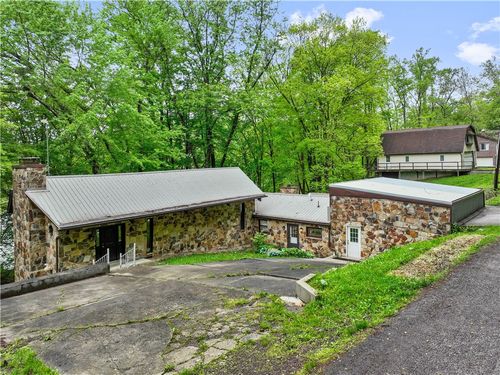 750 Lake Side Rd, Addison, PA, 15411-2228 | Card Image