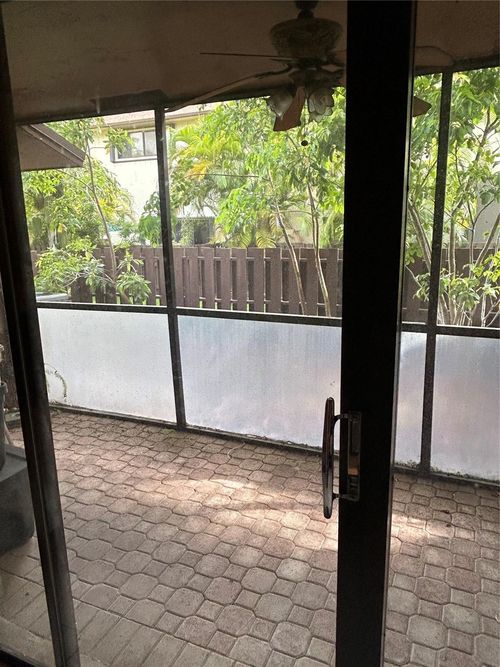 apt-m5-7650 Nw 79th Ave, Tamarac, FL, 33321-2890 | Card Image