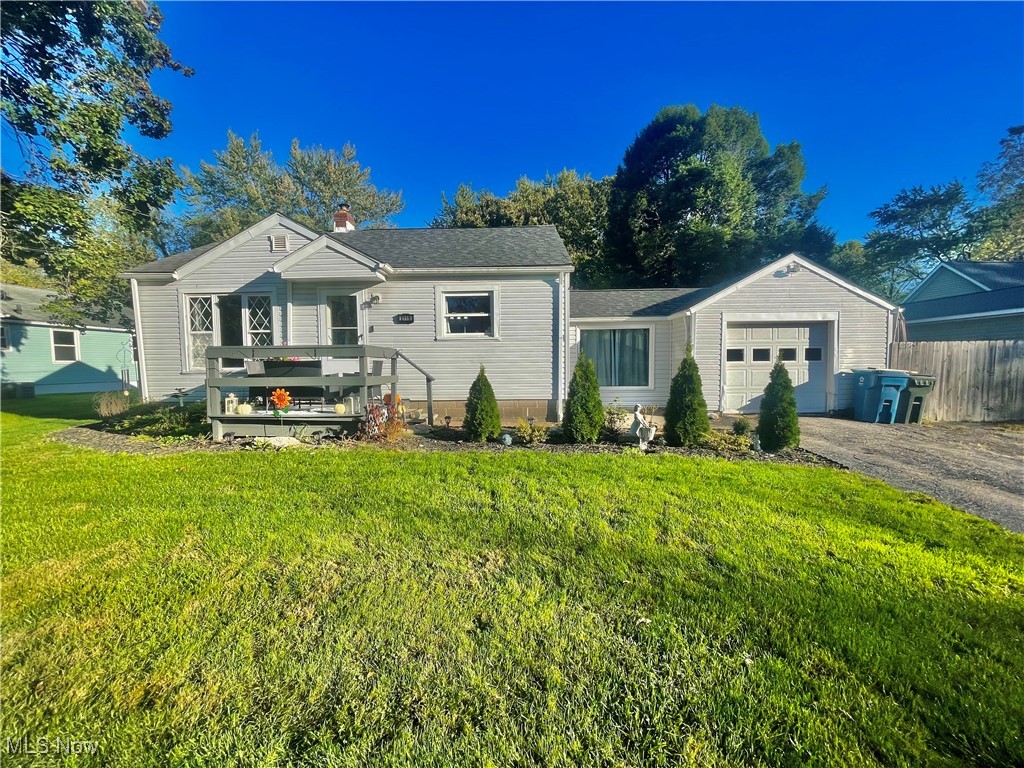 Beach Dr, Akron, OH 44312