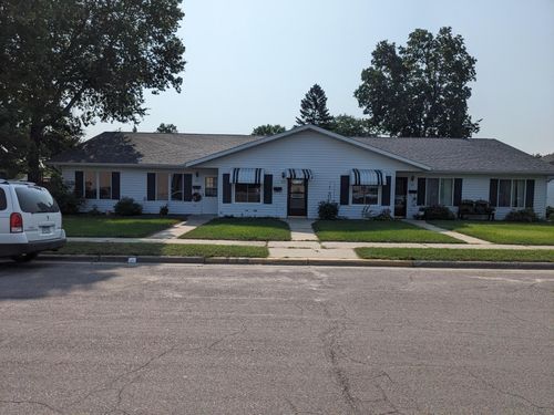 213 12th St S, Benson, MN, 56215-1812 | Card Image