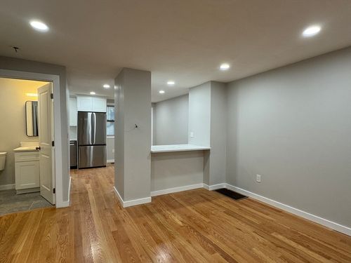 41-41 Ashford St, Boston, MA, 02134-1800 | Card Image