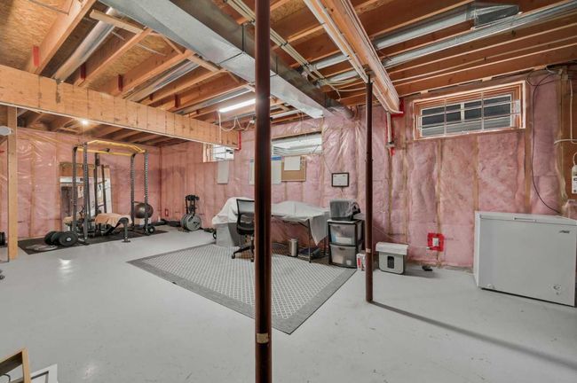 2815 Signal Hill Dr Sw, House other with 3 bedrooms, 3 bathrooms and 4 parking in Calgary AB | Image 24