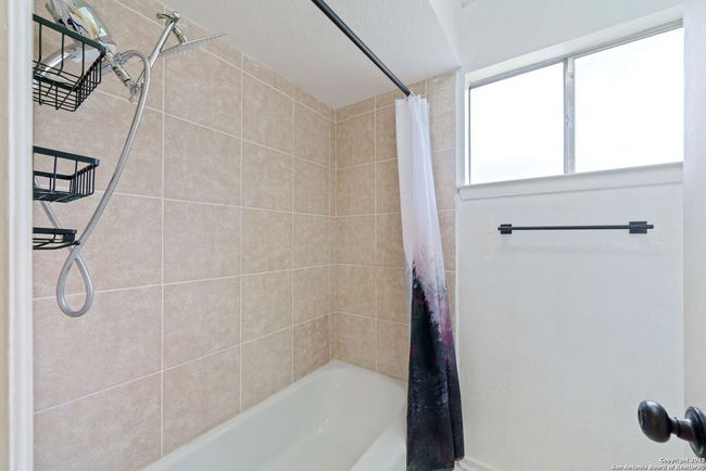 APT-37H - 8915 Datapoint Dr, Condo with 3 bedrooms, 2 bathrooms and null parking in San Antonio TX | Image 17