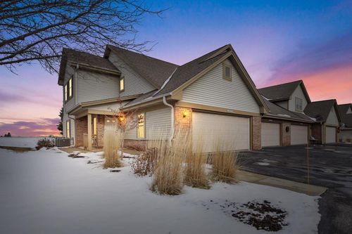 W170N5574 Ridgewood Drive, Menomonee Falls, WI, 53051 | Card Image