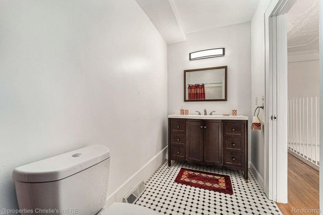 APT-2 - 8820 Joseph Campau St, Condo with 2 bedrooms, 2 bathrooms and null parking in Hamtramck MI | Image 17