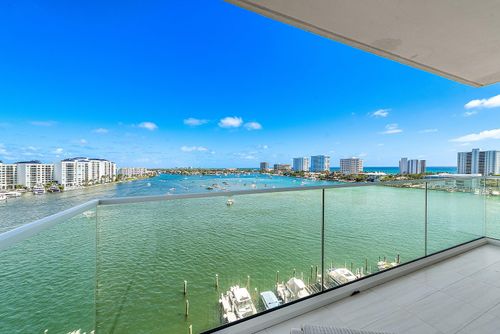10j-701 E Camino Real, Boca Raton, FL, 33432-6440 | Card Image
