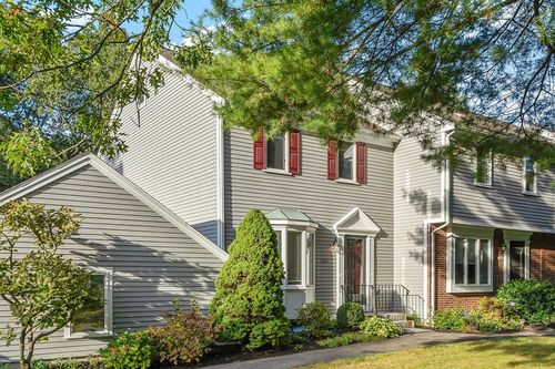 1301-1301 Foxwood Cir, Peabody, MA, 01960-4769 | Card Image