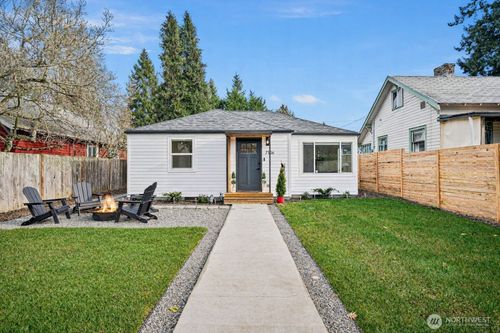 7106 32nd Ave Sw, Seattle, WA, 98126-3335 | Card Image