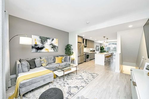 2126 St Johns St, Port Moody, BC, V3H0J5 | Card Image
