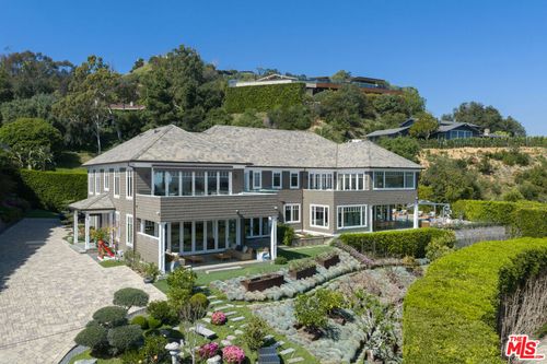 1722 San Remo Dr, Pacific Palisades, CA, 90272-2743 | Card Image