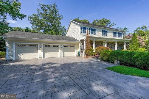6208 Wiscasset Rd, BETHESDA, MD, 20816-2118 | Card Image