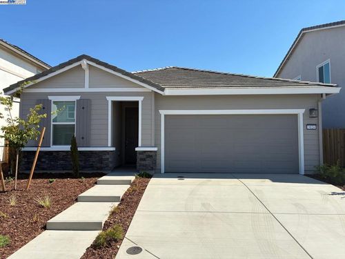 3024 Red Canard Way, Roseville, CA, 95747-4558 | Card Image