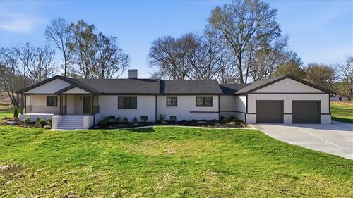 32 Church St, Taylorsville, GA, 30178-1719 | Card Image