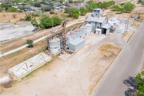 1 E 4th Ave, Elsa, TX, 78543 | Card Image