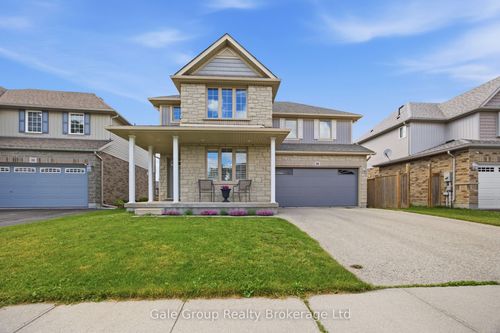 386 Fairway Rd, Woodstock, ON, N4T0E1 | Card Image