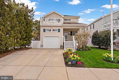 4 E Goldsborough Ave, LONG BEACH TOWNSHIP, NJ, 08008-3726 | Card Image